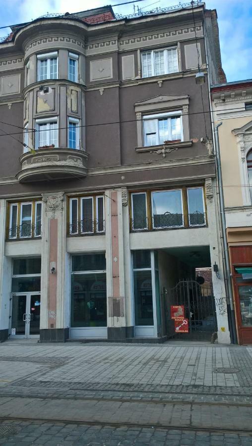 Szechenyi Apartman Miskolc Belvarosban エクステリア 写真